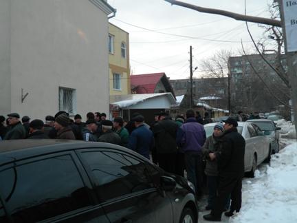 Мест традиционно всем не хватило на общественных слушаниях по застройке автостоянок в Малиновском районе - Одесский Политикум