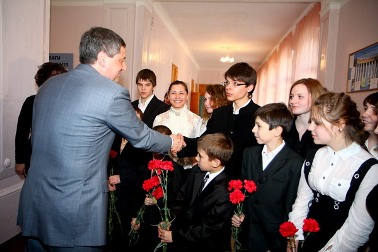 Эдуард Матвейчук на встрече с детьми - Одесский Политикум